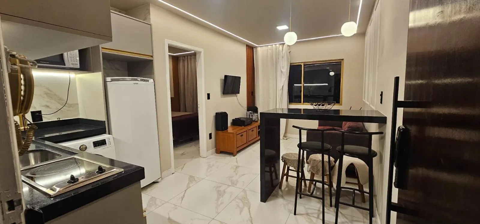 Apto Dos Famosos Na Quadra Mar De Baln Camboriu Balneario Camboriu Apartment