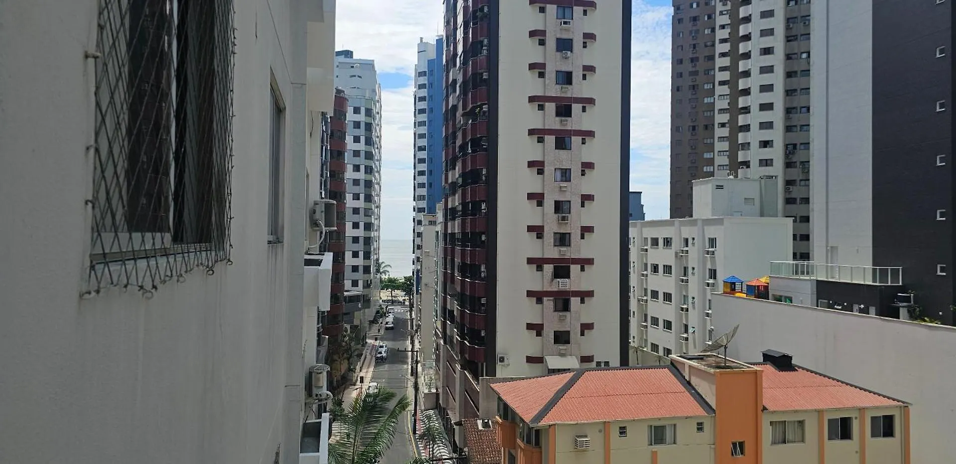 Apto Dos Famosos Na Quadra Mar De Baln Camboriu Balneario Camboriu Brazil